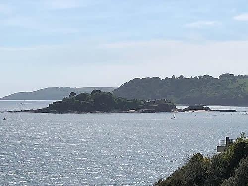 Lunch in the sun on Plymouth Hoe